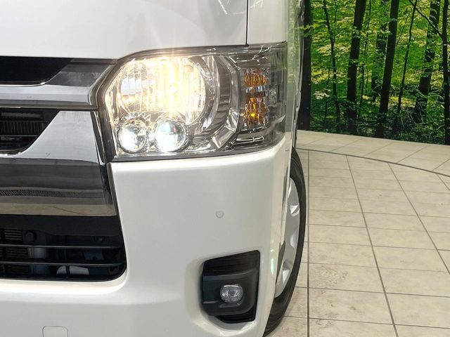 TOYOTA HIACE VAN 2WD 2023 Image 31
