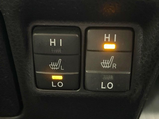 TOYOTA ESQUIRE HYBRID 2018 Image 31