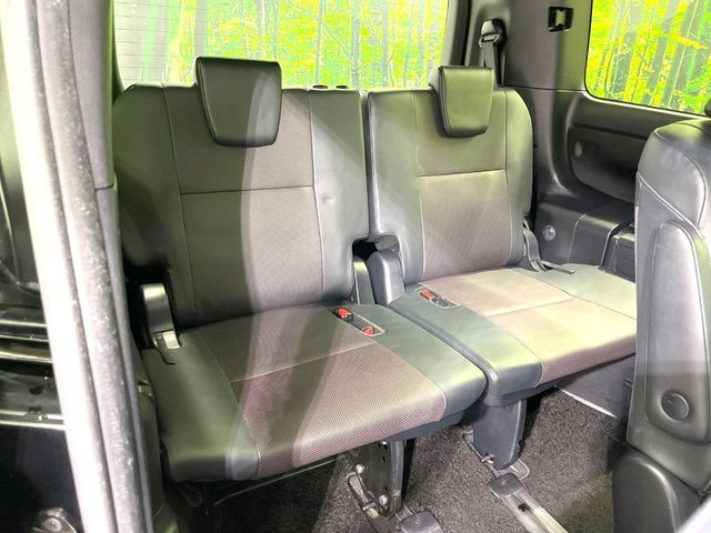 TOYOTA ESQUIRE HYBRID 2018 Image 31