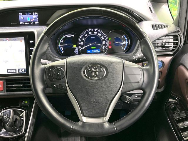 TOYOTA ESQUIRE HYBRID 2018 Image 31