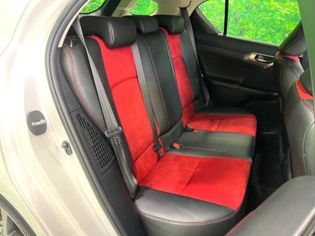 TOYOTA LEXUS CT200H 2017 Image 31