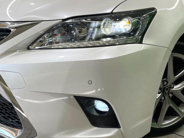 TOYOTA LEXUS CT200H 2017 Image 31