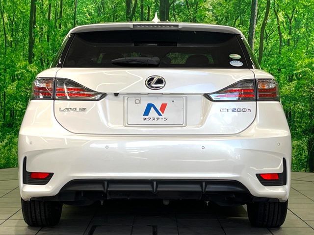 TOYOTA LEXUS CT200H 2017 Image 31