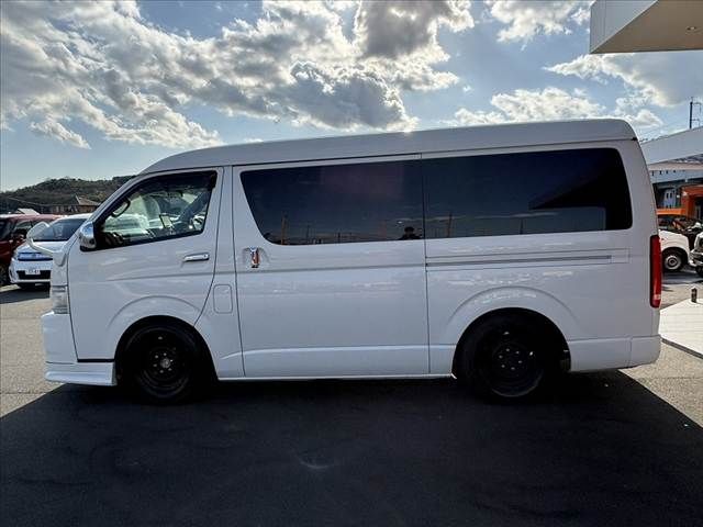 TOYOTA HIACE WAGON 2010 Image 31