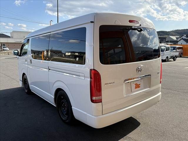 TOYOTA HIACE WAGON 2010 Image 31