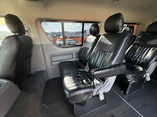 TOYOTA HIACE WAGON 2010 Image 31