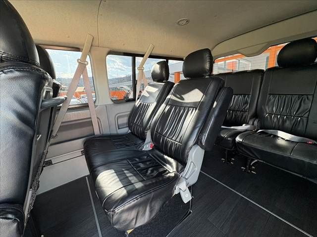 TOYOTA HIACE WAGON 2010 Image 31