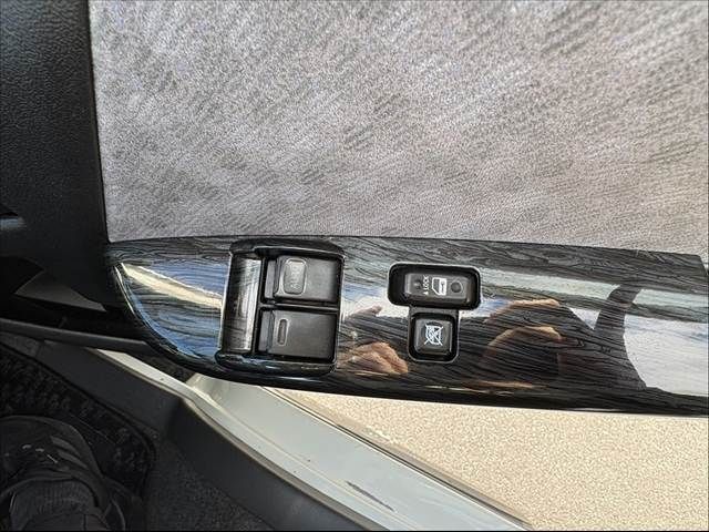 TOYOTA HIACE WAGON 2010 Image 31