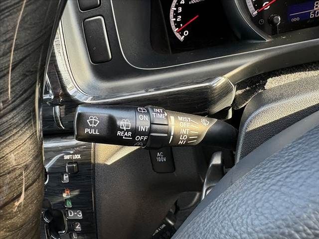 TOYOTA HIACE WAGON 2010 Image 31