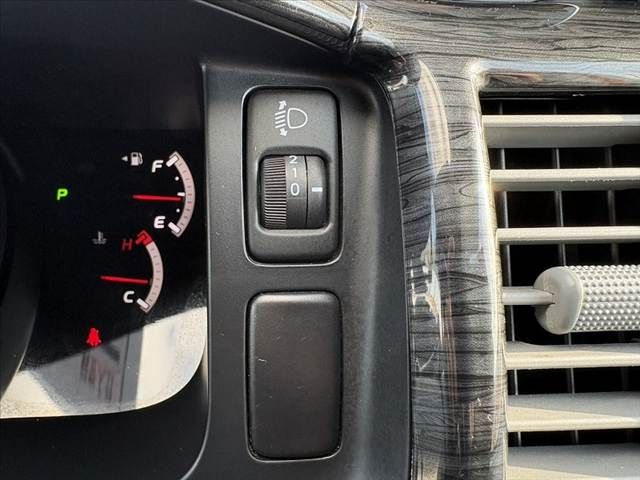 TOYOTA HIACE WAGON 2010 Image 31