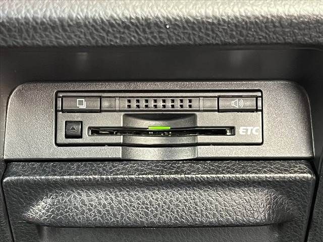 TOYOTA VOXY 2015 Image 31