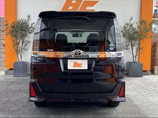 TOYOTA VOXY 2015 Image 31