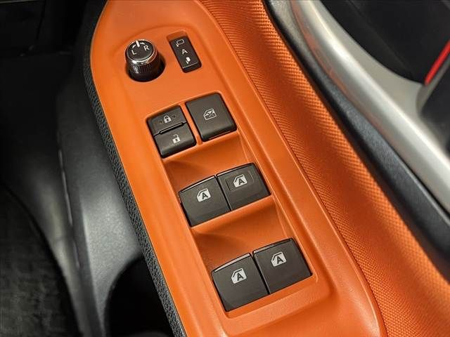 TOYOTA VOXY 2015 Image 31