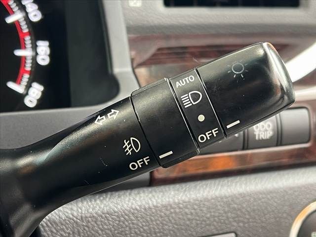 TOYOTA VELLFIRE 2011 Image 31