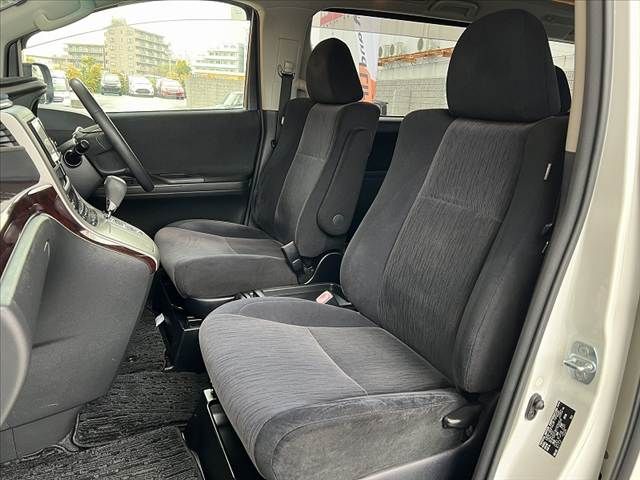 TOYOTA VELLFIRE 2011 Image 31