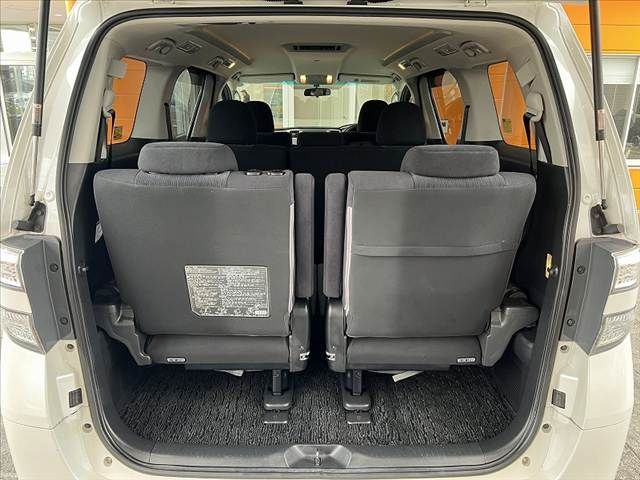 TOYOTA VELLFIRE 2011 Image 31