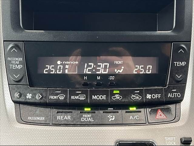 TOYOTA VELLFIRE 2011 Image 31