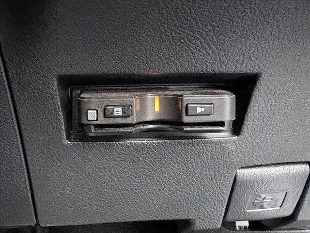 TOYOTA COROLLA FIELDER 2017 Image 31