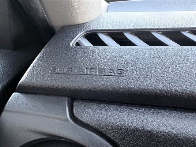 TOYOTA COROLLA FIELDER 2017 Image 31