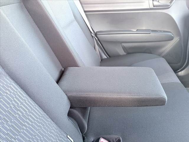 TOYOTA COROLLA FIELDER 2017 Image 31