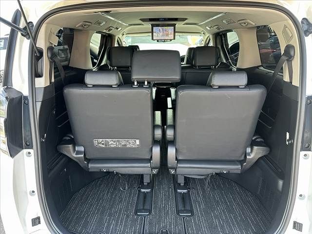 TOYOTA VELLFIRE 2018 Image 31