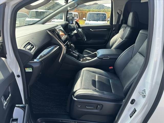 TOYOTA VELLFIRE 2018 Image 31