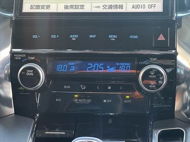 TOYOTA VELLFIRE 2018 Image 31