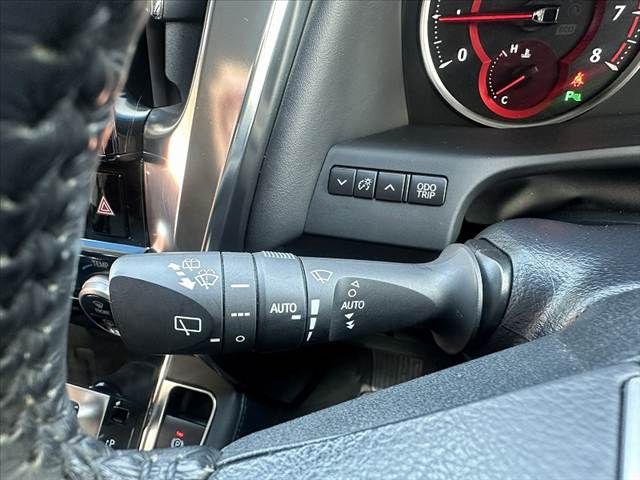 TOYOTA VELLFIRE 2018 Image 31