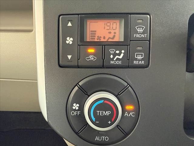 DAIHATSU TANTO 2015 Image 31