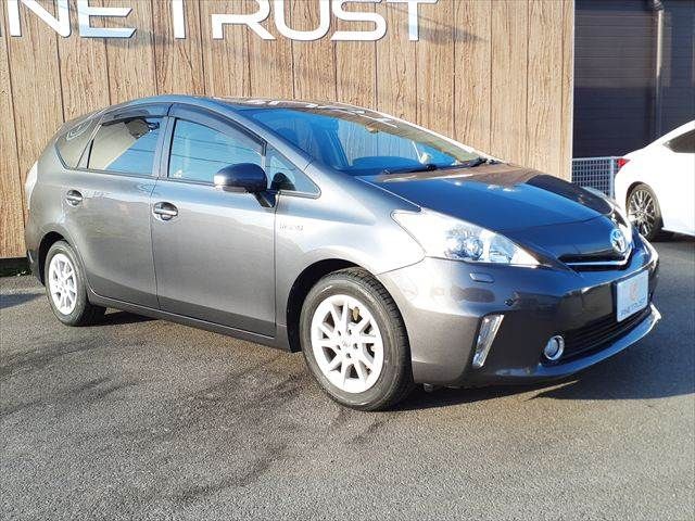 TOYOTA PRIUS ALPHA 2012 Image 31