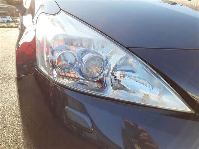 TOYOTA PRIUS ALPHA 2012 Image 31