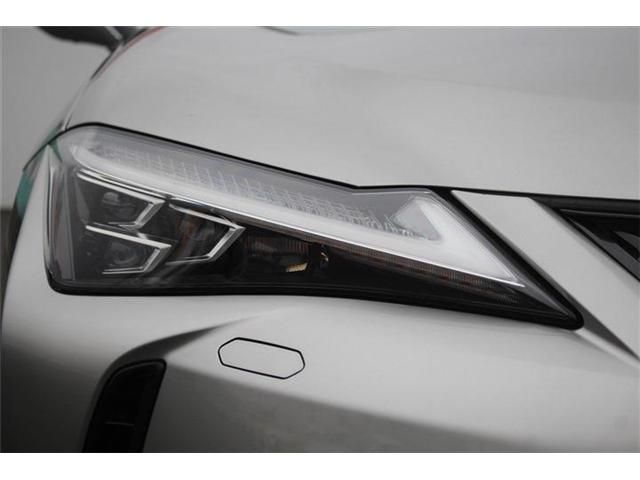 TOYOTA LEXUS UX200 2019 Image 31