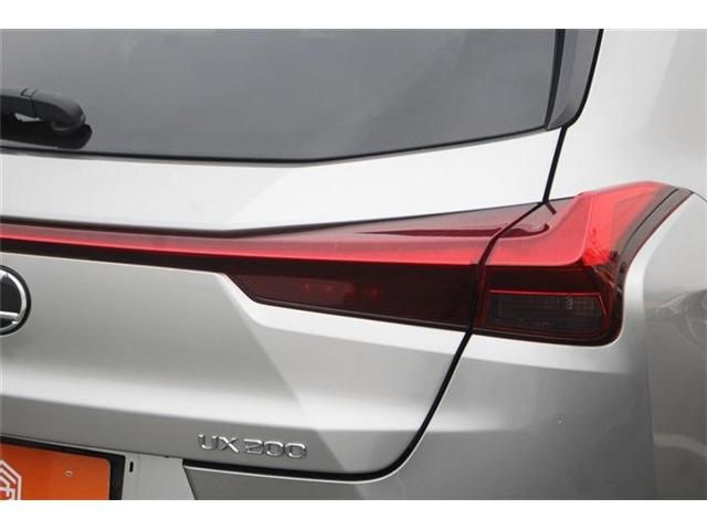 TOYOTA LEXUS UX200 2019 Image 31