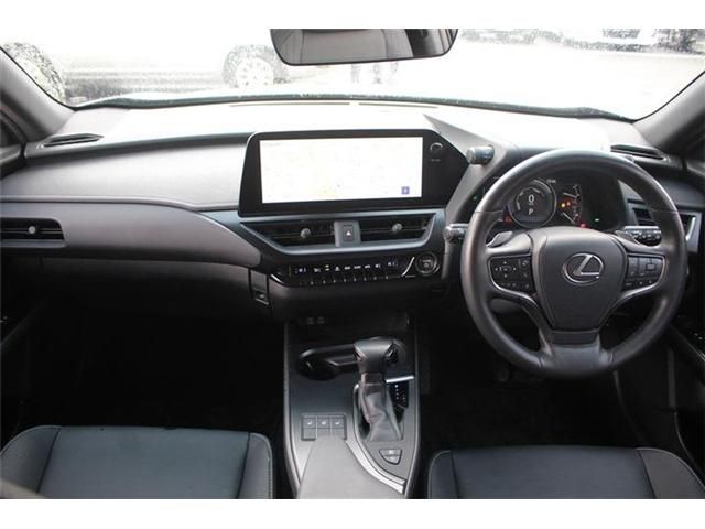 TOYOTA LEXUS UX250H 2023 Image 31