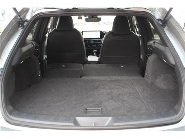 TOYOTA LEXUS UX250H 2023 Image 31