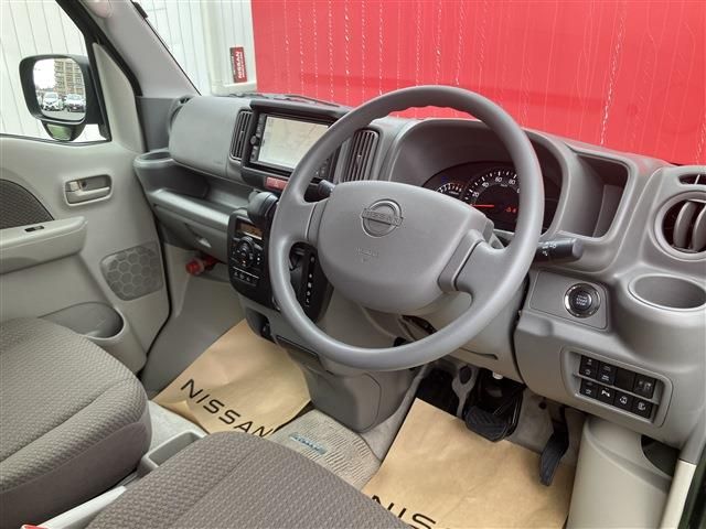 NISSAN CLIPPER VAN 2025 Image 31