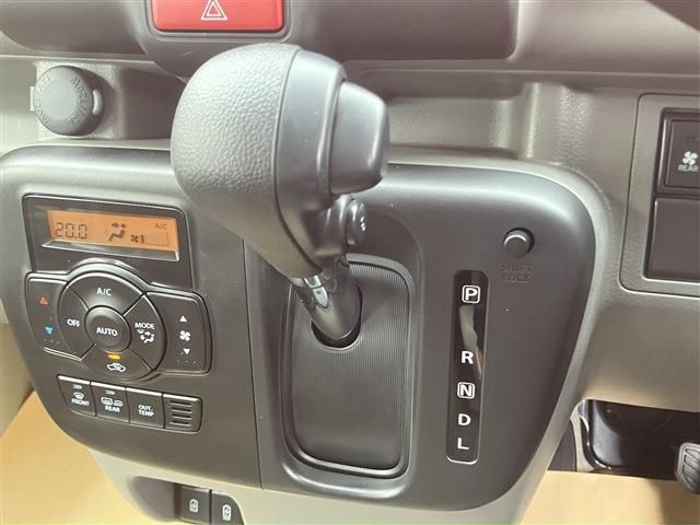 NISSAN CLIPPER VAN 2025 Image 31