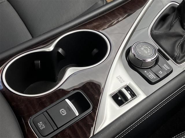 NISSAN SKYLINE HYBRID 4WD 2020 Image 31