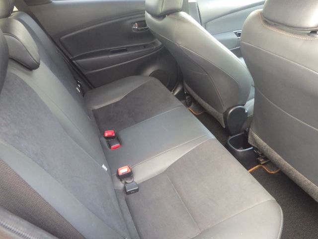 TOYOTA VITZ 2018 Image 31