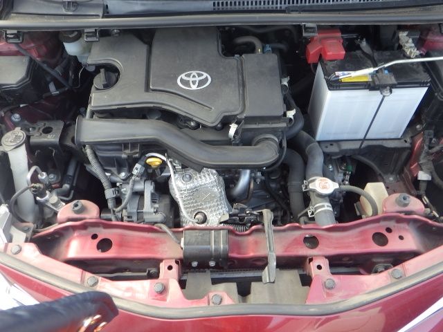 TOYOTA VITZ 2018 Image 31