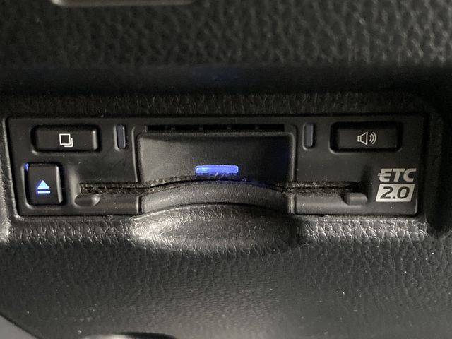 TOYOTA NOAH HYBRID 2022 Image 31