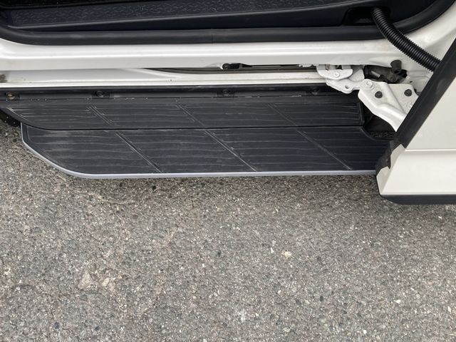 TOYOTA NOAH HYBRID 2022 Image 31