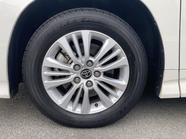 TOYOTA NOAH HYBRID 2022 Image 31