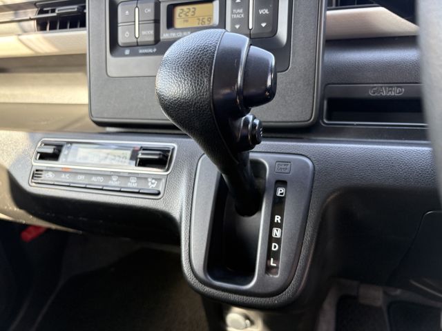 SUZUKI WAGON R 2018 Image 31