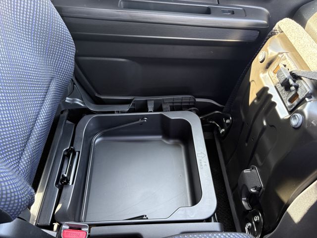 SUZUKI WAGON R 2018 Image 31