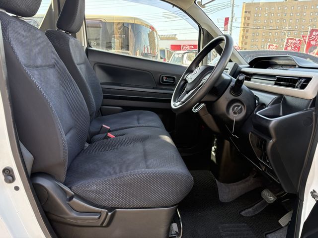 SUZUKI WAGON R 2018 Image 31