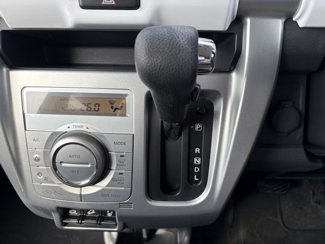 SUZUKI HUSTLER 4WD 2017 Image 31