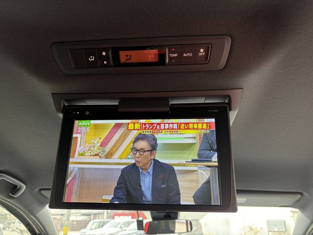 TOYOTA NOAH 2017 Image 31