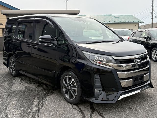 TOYOTA NOAH 2017 Image 31