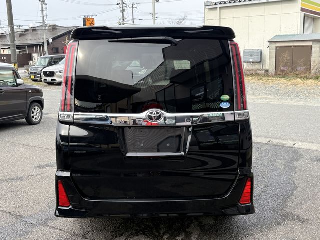 TOYOTA NOAH 2017 Image 31